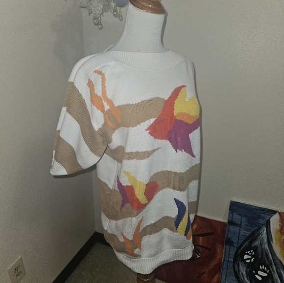 Anne Klein short sleeved fish knit top/sweater medium - Picture 3 of 6
